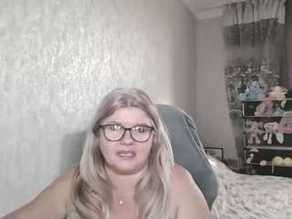 DianaCrystal live cam preview