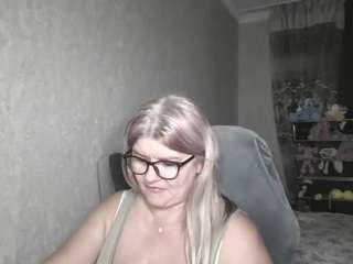 DianaCrystal live cam preview