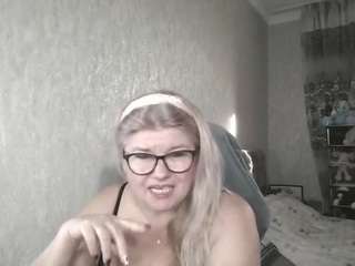 DianaCrystal live cam preview
