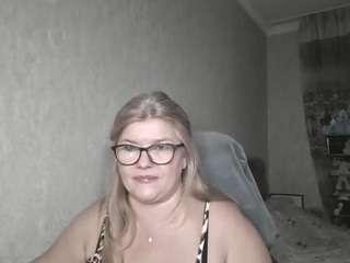 DianaCrystal live cam preview
