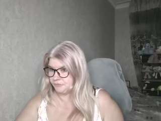 DianaCrystal live cam preview