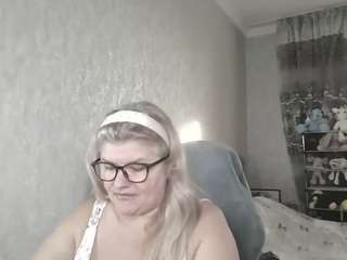 DianaCrystal live cam preview