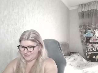 DianaCrystal live cam preview