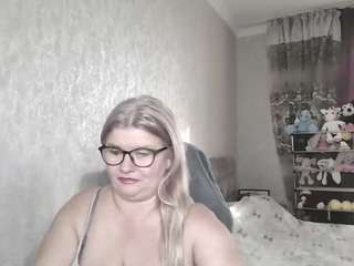 DianaCrystal live cam preview