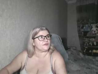 DianaCrystal live cam preview