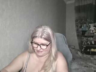 DianaCrystal live cam preview