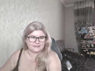DianaCrystal live cam preview