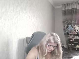 DianaCrystal live cam preview