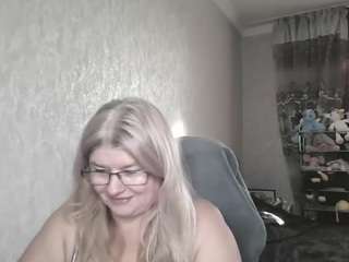 DianaCrystal live cam preview