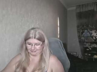 DianaCrystal live cam preview