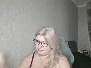 DianaCrystal live cam preview