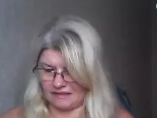 DianaCrystal's Live Sex Cam Show