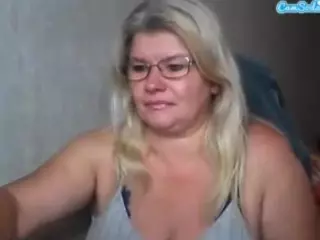 DianaCrystal's Live Sex Cam Show