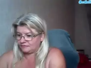 DianaCrystal's Live Sex Cam Show
