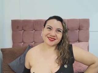 kerly-mature live cam profile