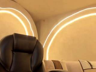 lili-acosta's CamSoda show and profile