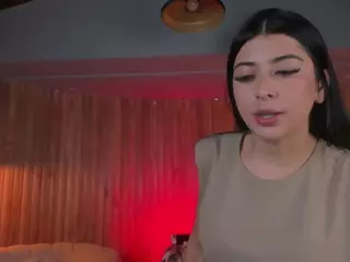 LianneRougue's Live Sex Cam Show