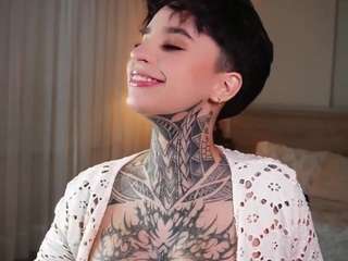 alicee-love Live Webcam on CamSoda