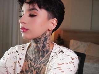 alicee-love Live Webcam on CamSoda