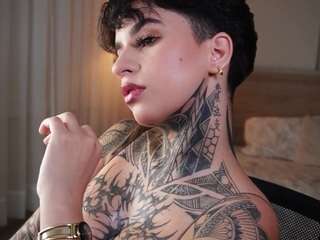 alicee-love Live Webcam on CamSoda