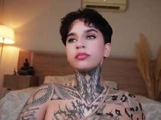 alicee-love Live Webcam on CamSoda