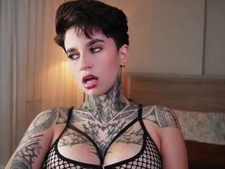 alicee-love Live Webcam on CamSoda