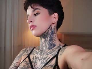 alicee-love Live Webcam on CamSoda