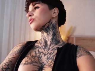 alicee-love Live Webcam on CamSoda
