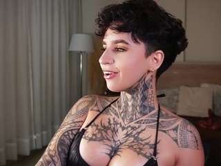 alicee-love Live Webcam on CamSoda