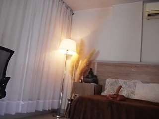  alicee-love chat room