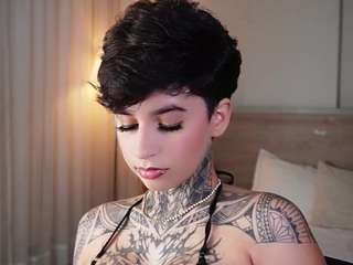 alicee-love Live Webcam on CamSoda