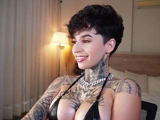 alicee-love Live Webcam on CamSoda