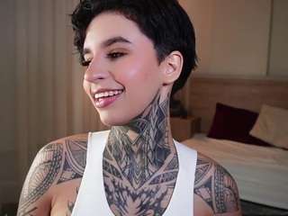 alicee-love Live Webcam on CamSoda