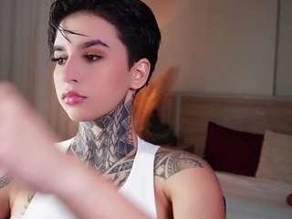 alicee-love Live Webcam on CamSoda