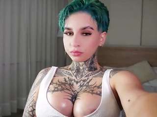  alicee-love chat room