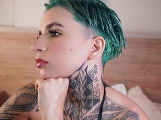 alicee-love Live Webcam on CamSoda