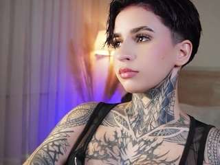 alicee-love Live Webcam on CamSoda