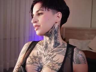 alicee-love Live Webcam on CamSoda