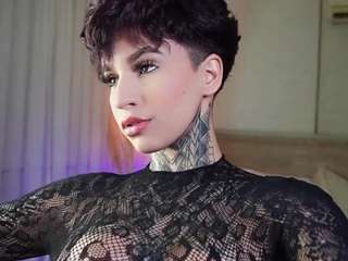 alicee-love Live Webcam on CamSoda