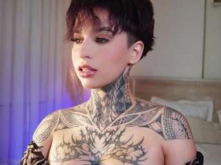 alicee-love Live Webcam on CamSoda