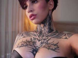 alicee-love Live Webcam on CamSoda