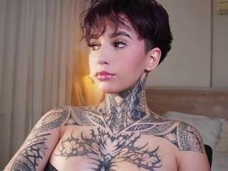 alicee-love Live Webcam on CamSoda