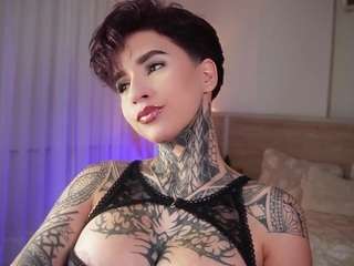 alicee-love Live Webcam on CamSoda