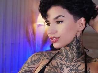alicee-love Live Webcam on CamSoda