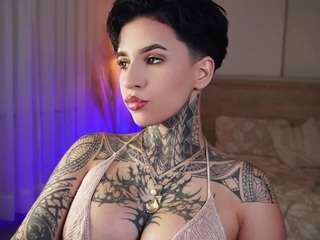 alicee-love Live Webcam on CamSoda