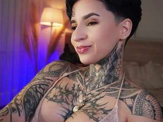 alicee-love Live Webcam on CamSoda