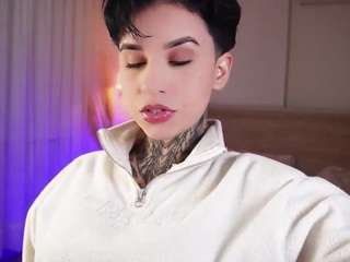 alicee-love Live Webcam on CamSoda
