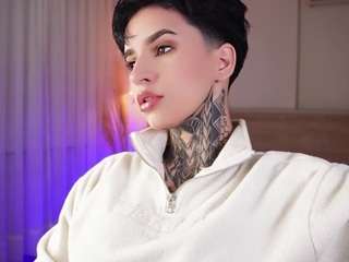 alicee-love Live Webcam on CamSoda