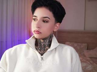 alicee-love Live Webcam on CamSoda