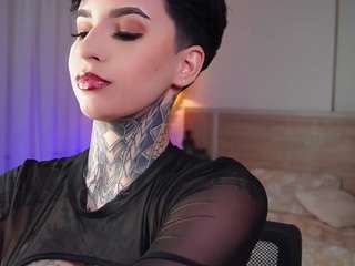 alicee-love Live Webcam on CamSoda